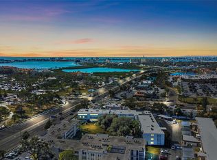 9950 47th Ave N APT 104, Saint Petersburg, FL 33708