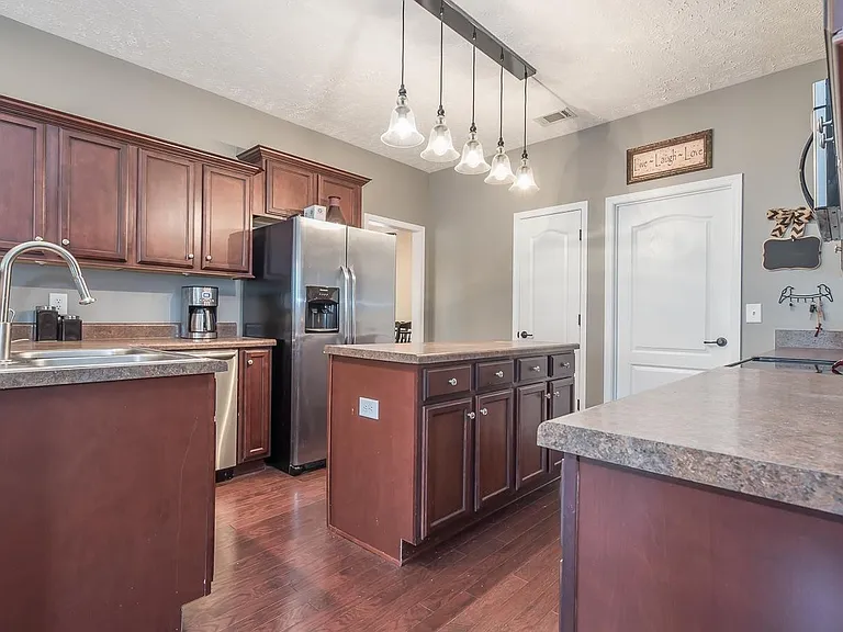 268 Sundown Dr — Photo 9