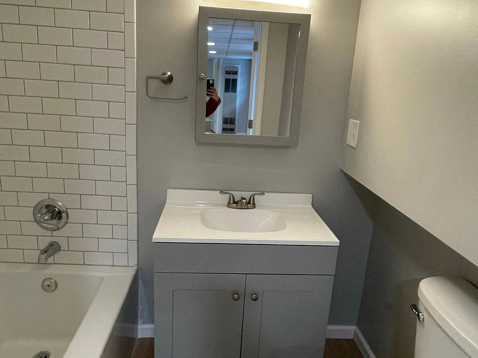 2 bed, 1.0 bath, 875 sqft, $1,550 — Photo 2