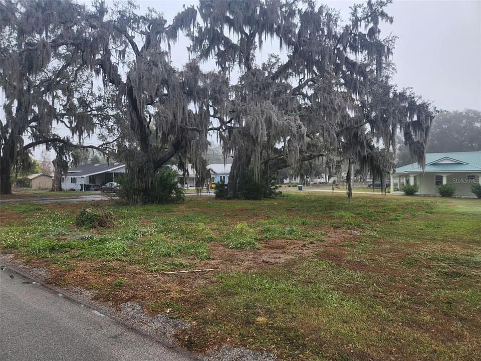 2nd image of 795 W VINE STREET LOT 23