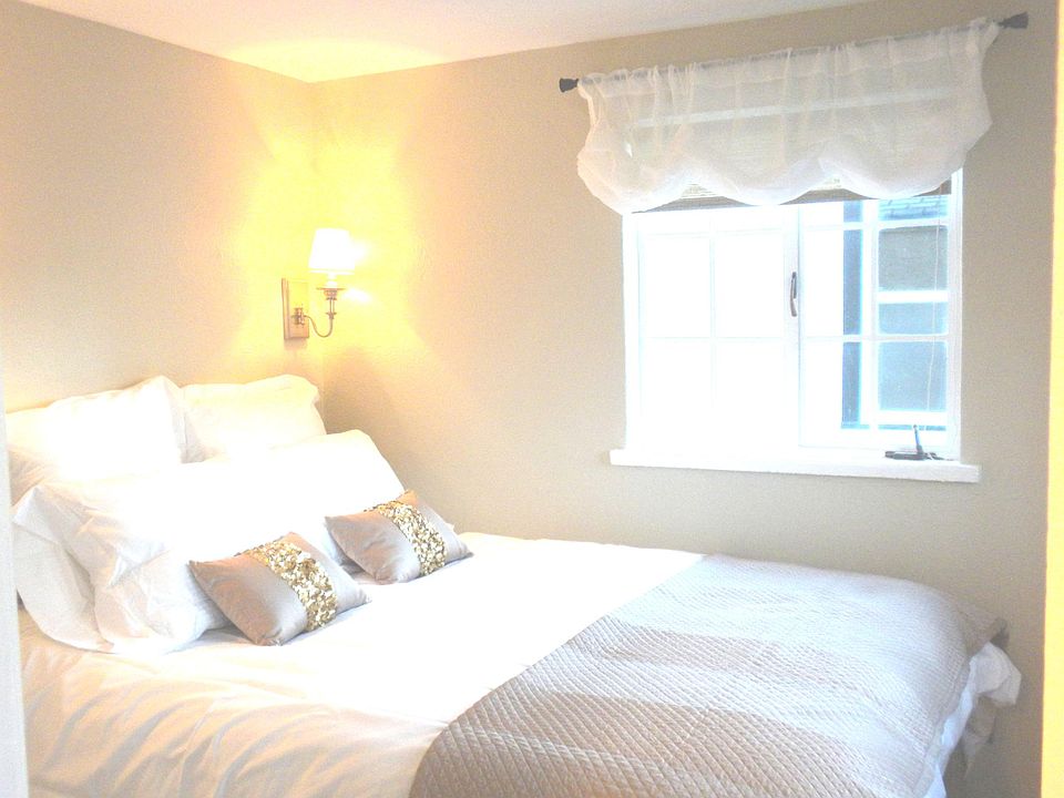 1st image of 1640 N Franklin St #2