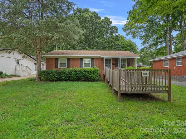 807 Claremont Rd, Charlotte, NC 28214