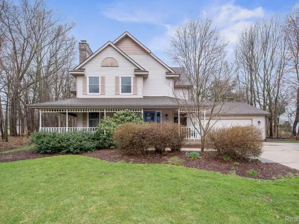 1798 Sunvale Dr SW, Wyoming, MI 49519