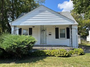 22495 Tuscany Ave, Eastpointe, MI