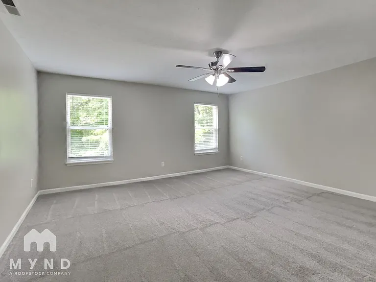 8042 Loveridge Dr — Photo 14