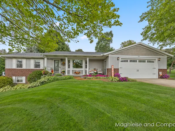 1683 Slater Ave, Dorr, MI 49323