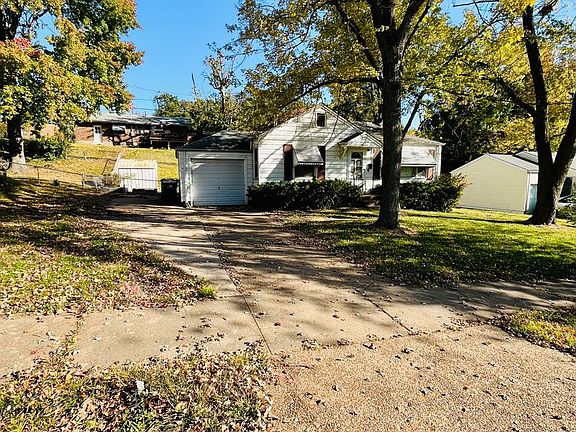 4th image of 10448 Coburg Lands Dr
