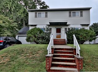 13-16 Eastern Dr #1X, Fair Lawn, NJ 07410