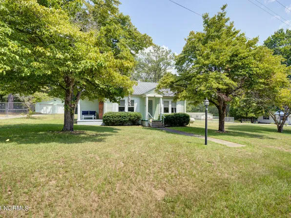 119 Manhattan Street, Hamlet, NC 28345