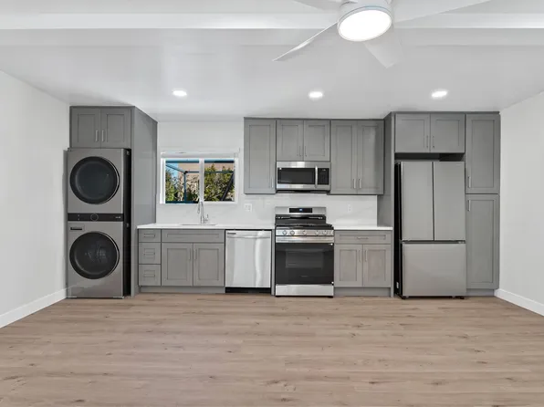 Muir Place, 4850 Muir Ave APT 11, San Diego, CA 92107