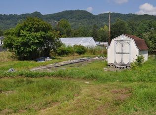 11705 Riverview Rd, Coeburn, VA 24230