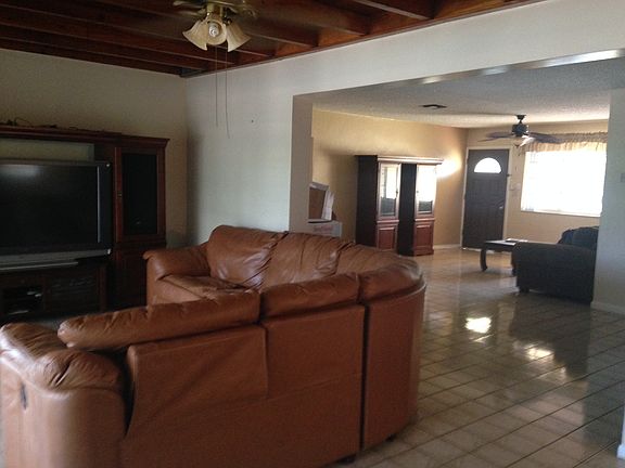 5th image of 1131 Starling Ave