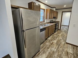 4702 W 17th Pl, Sioux Falls, SD 57106