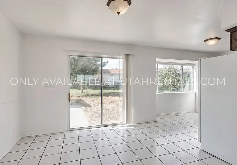 7367 W Jefferson Rd — Photo 6