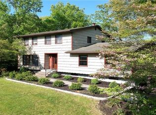 31 Cornfield Rd, Middletown, NY 10940