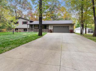 8383 Oakwood Dr, Becker, MN 55308