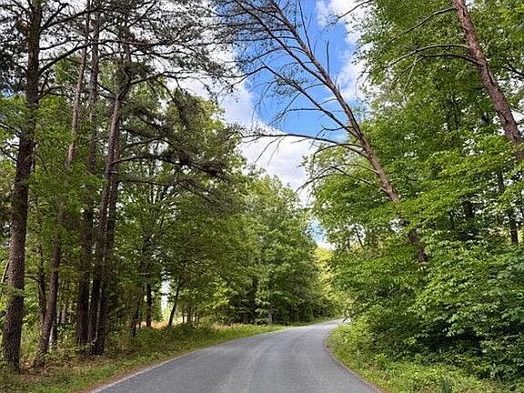 5th image of 1827 Salem Rd