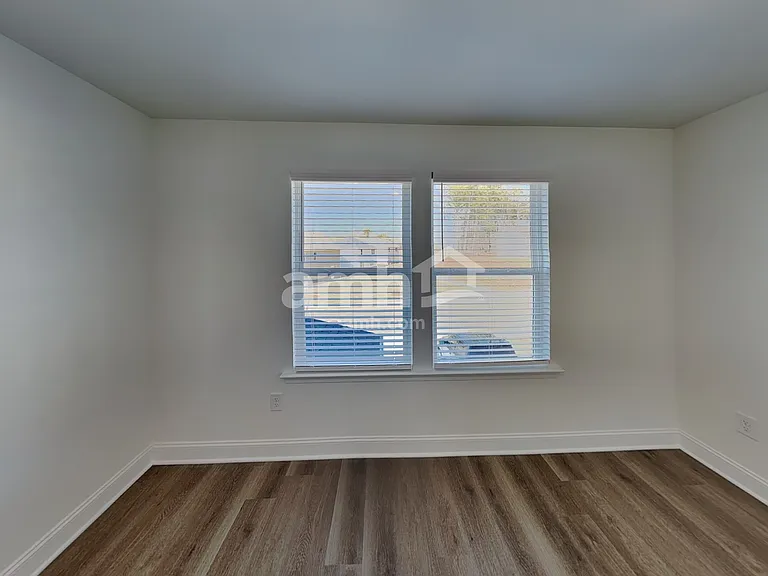 1409 Aquamarine Dr — Photo 13