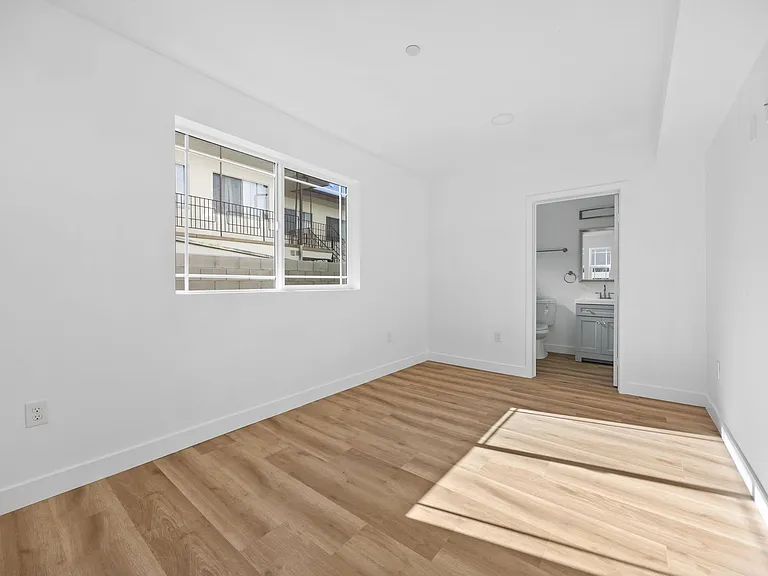 10936 S Osage Ave #A — Photo 19