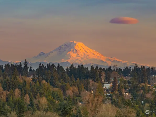 16444 10th Avenue SW, Burien, WA 98166