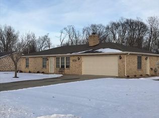 417 Hickory St NW, Demotte, IN 46310