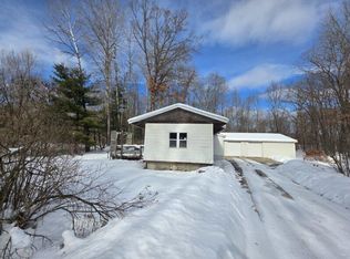 1355 E Jackson St, White Cloud, MI 49349
