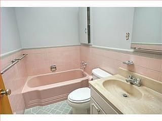 4th image of 2354 40th Ave