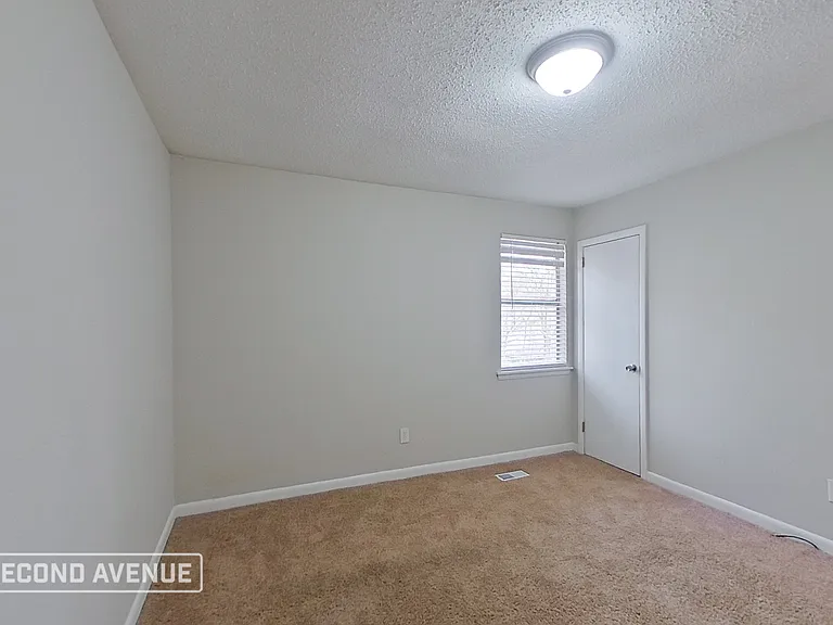 5764 Desoto Dr — Photo 10