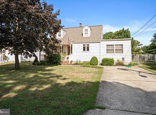 22 Farmer Dr, Allentown, NJ 08501