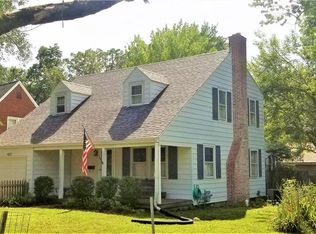 431 N Oakcrest Ave, Decatur, IL 62522