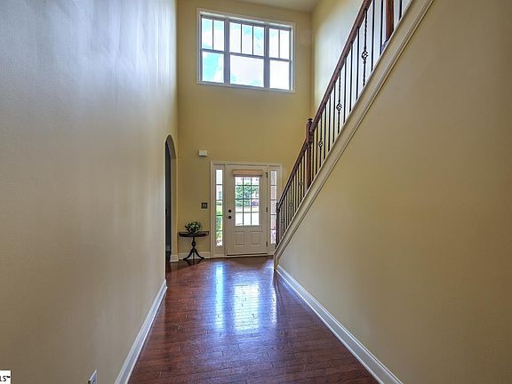 2nd image of 148 Creek Shoals Dr