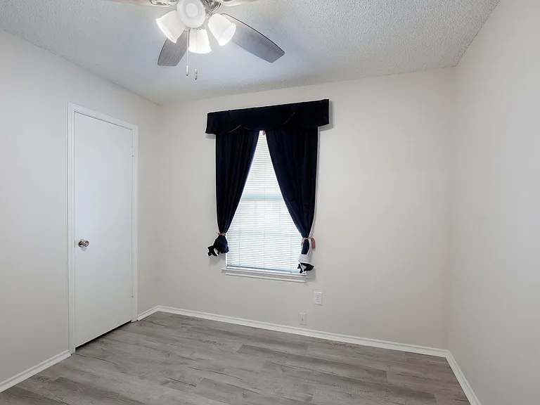629 Fern Meadow Dr — Photo 13