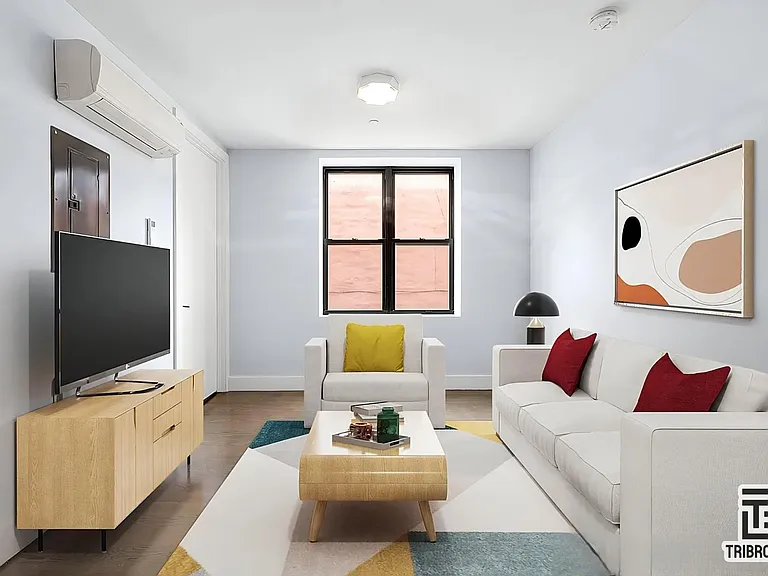 64 Stagg St #2L — Photo 2