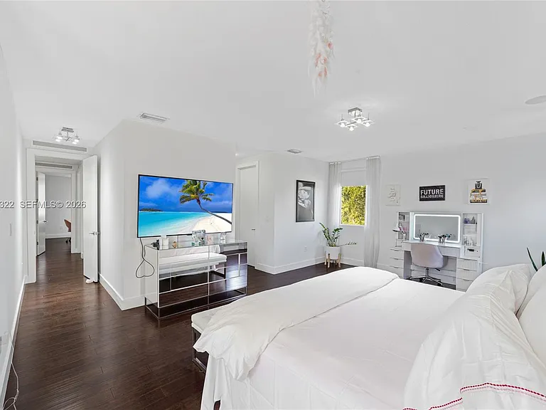 7515 NW 99th Ave — Photo 38