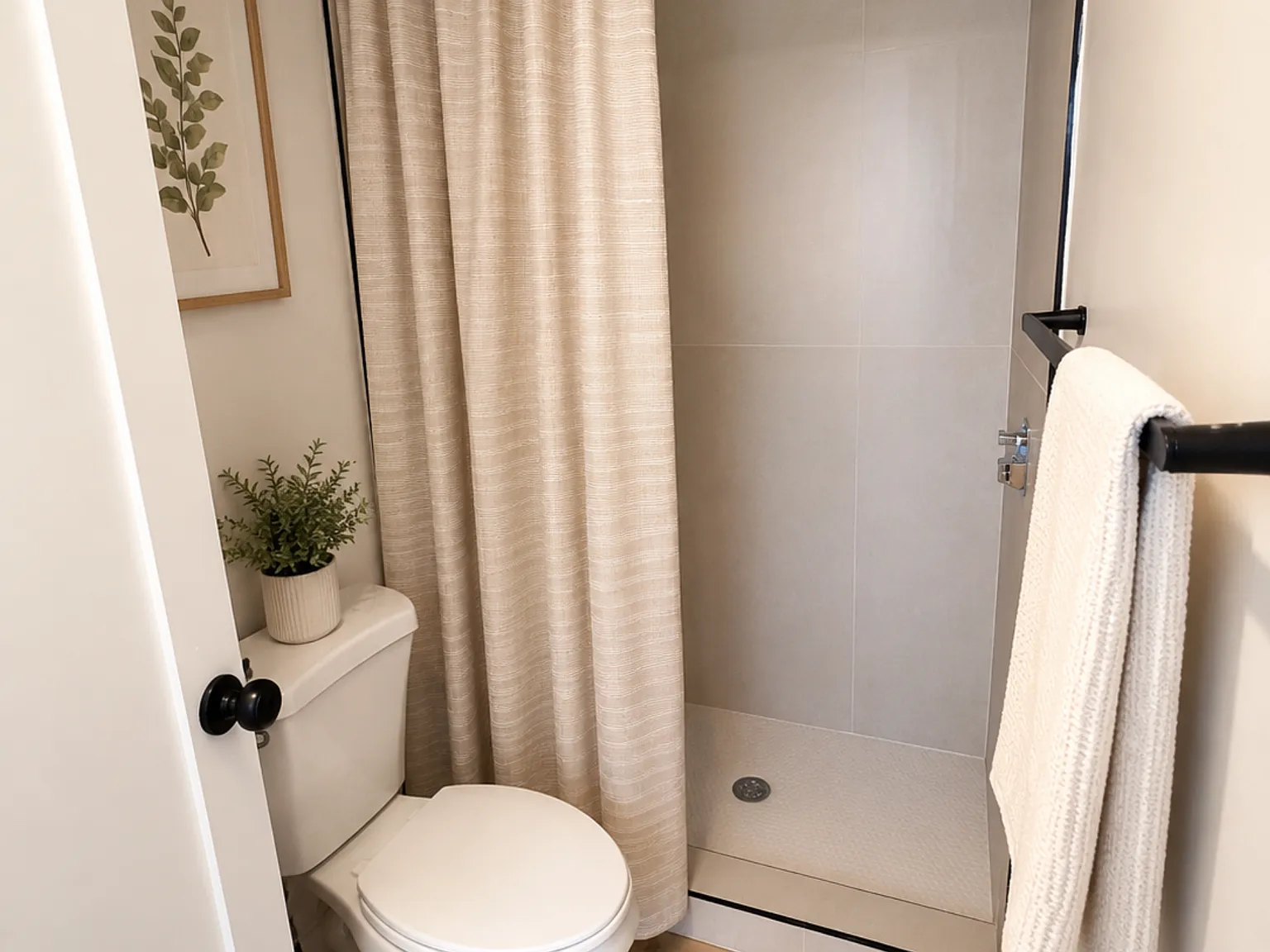 1 bed, 397 sqft, $2,200 — Photo 4