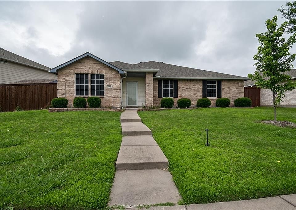 1st image of 2914 Lake Terrace Dr