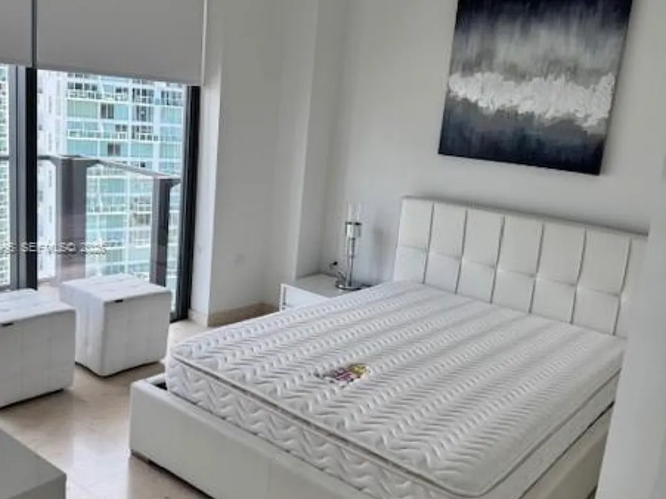 68 SE 6th St #2412A