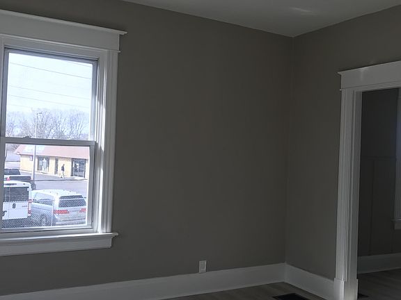 2nd image of 1200 Campbell Ave #2