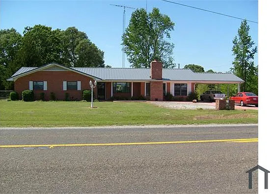 18667 FM 2015 — Photo 1