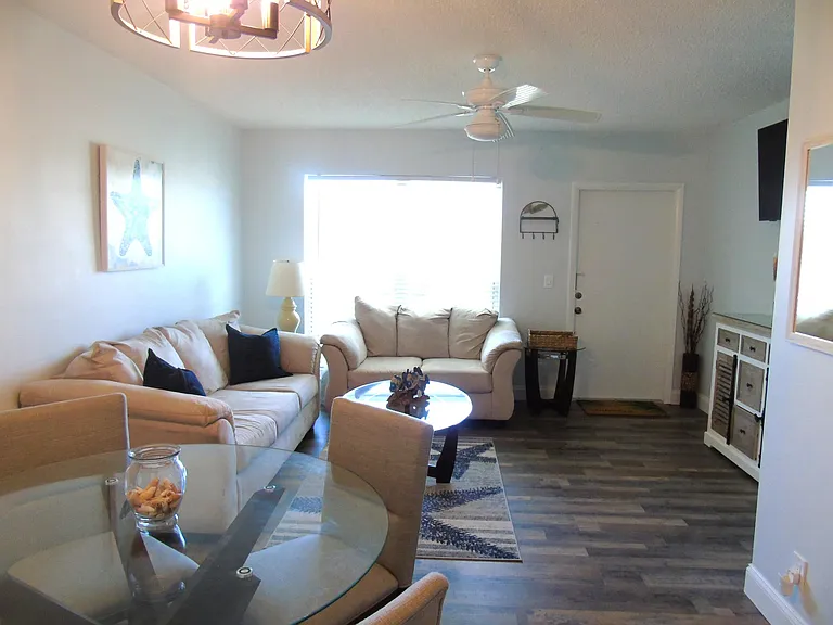 309 Circle Dr S #204 — Photo 9