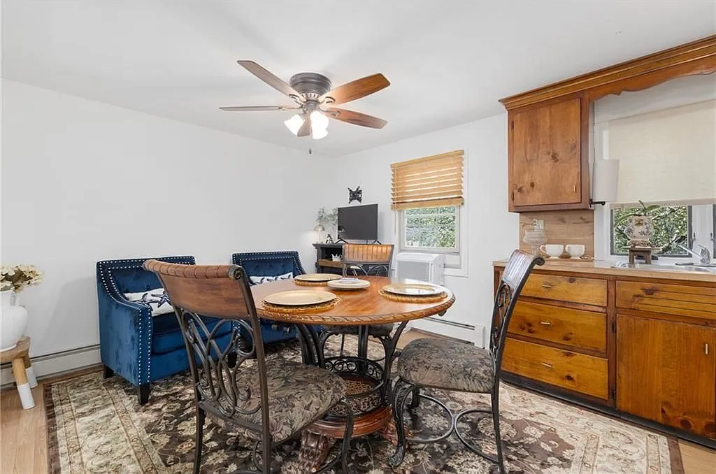 1 bed, 1.0 bath, 528 sqft, $1,700 — Photo 3
