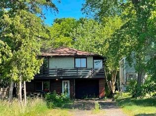 1848 E Shore Dr, Maplewood, MN 55109