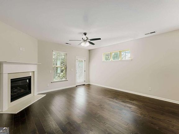 5th image of 3080 Rivera Ct