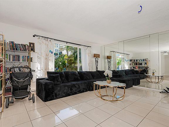 3rd image of 8950 Harding Ave