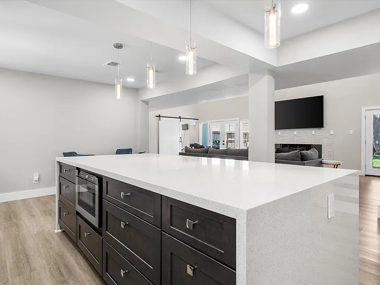 8202 Argentina St — Photo 16