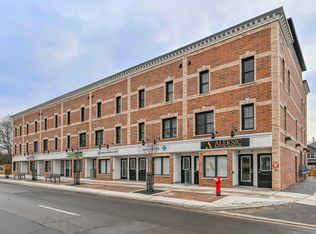 760 Lakeshore Rd E UNIT 207, Mississauga, ON L5E 1C7