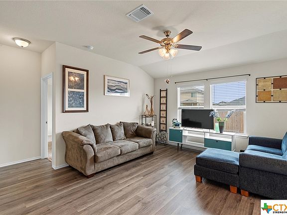 5th image of 406 Danielle Dr