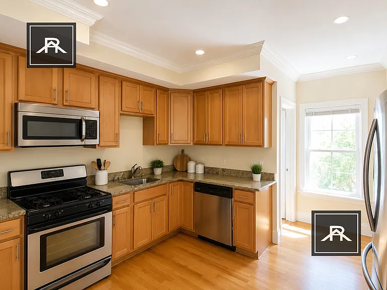 25 Lothrop St #2 — Photo 1