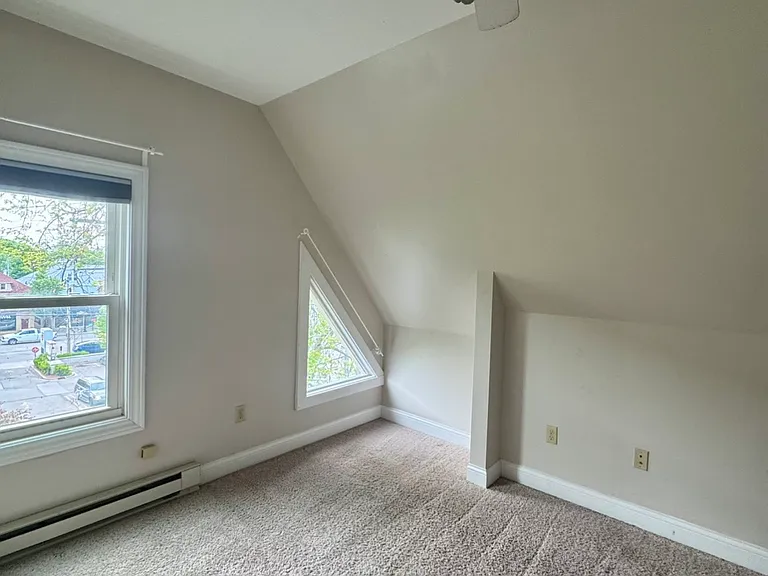 2917 N Cramer St — Photo 11