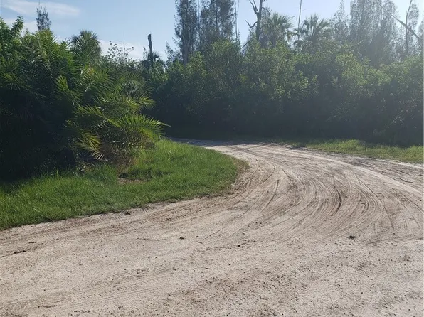 Masters Landing Dr, Saint James City, FL 33956